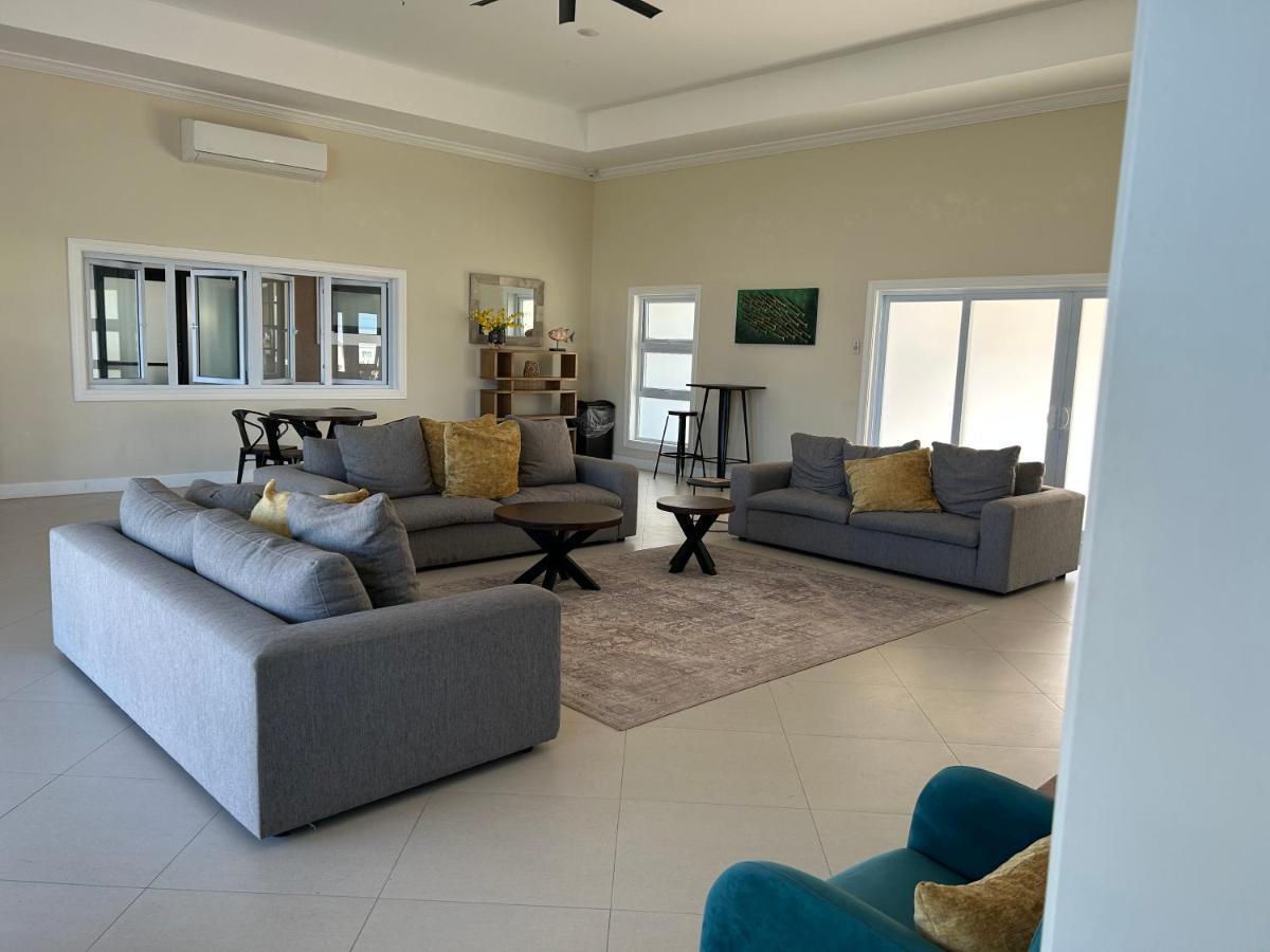 Seamist Villa @Oceanpointe Lucea Comfy 2Br W/Pool Gym & Parking Luaran gambar