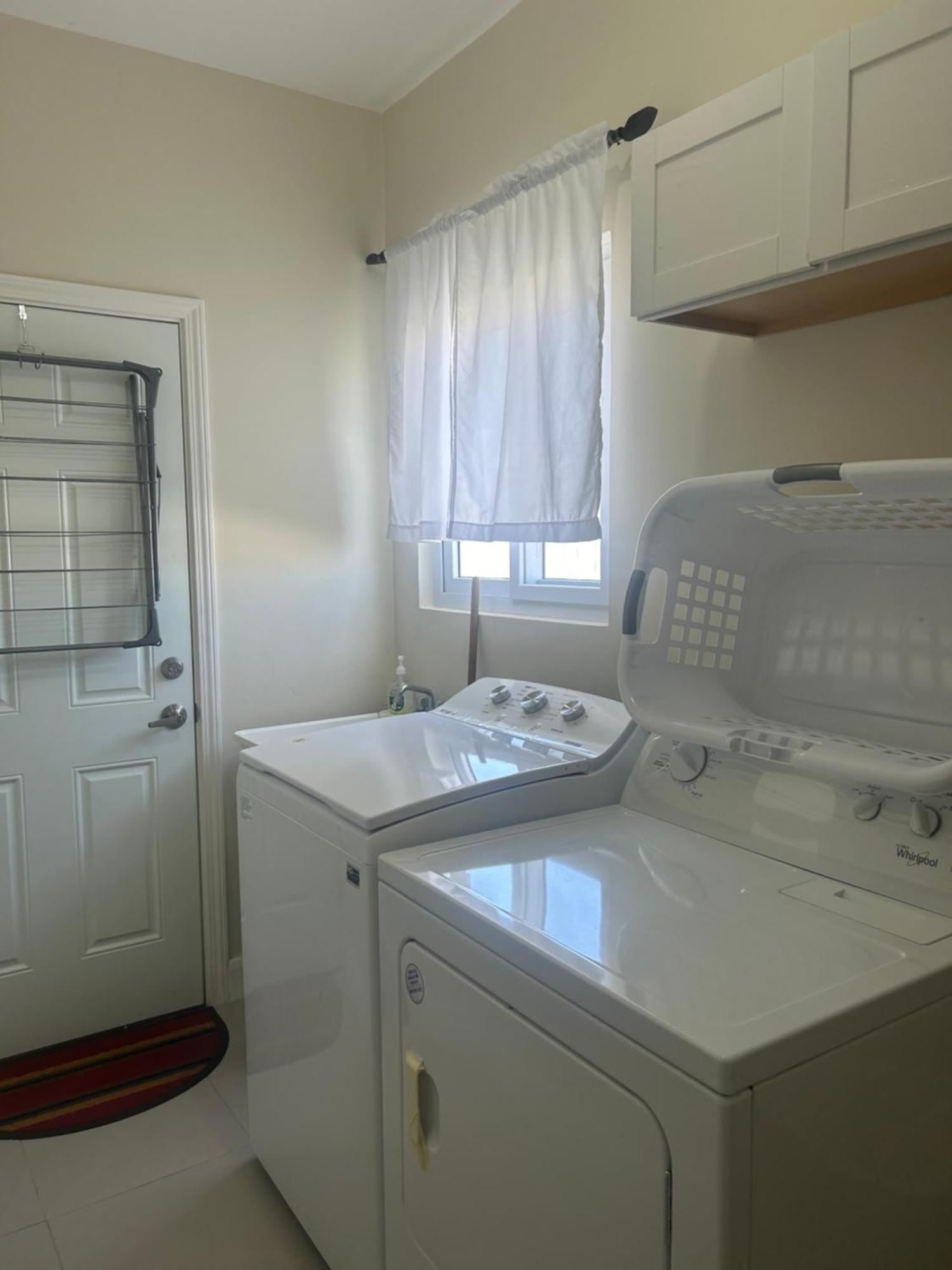 Seamist Villa @Oceanpointe Lucea Comfy 2Br W/Pool Gym & Parking Luaran gambar